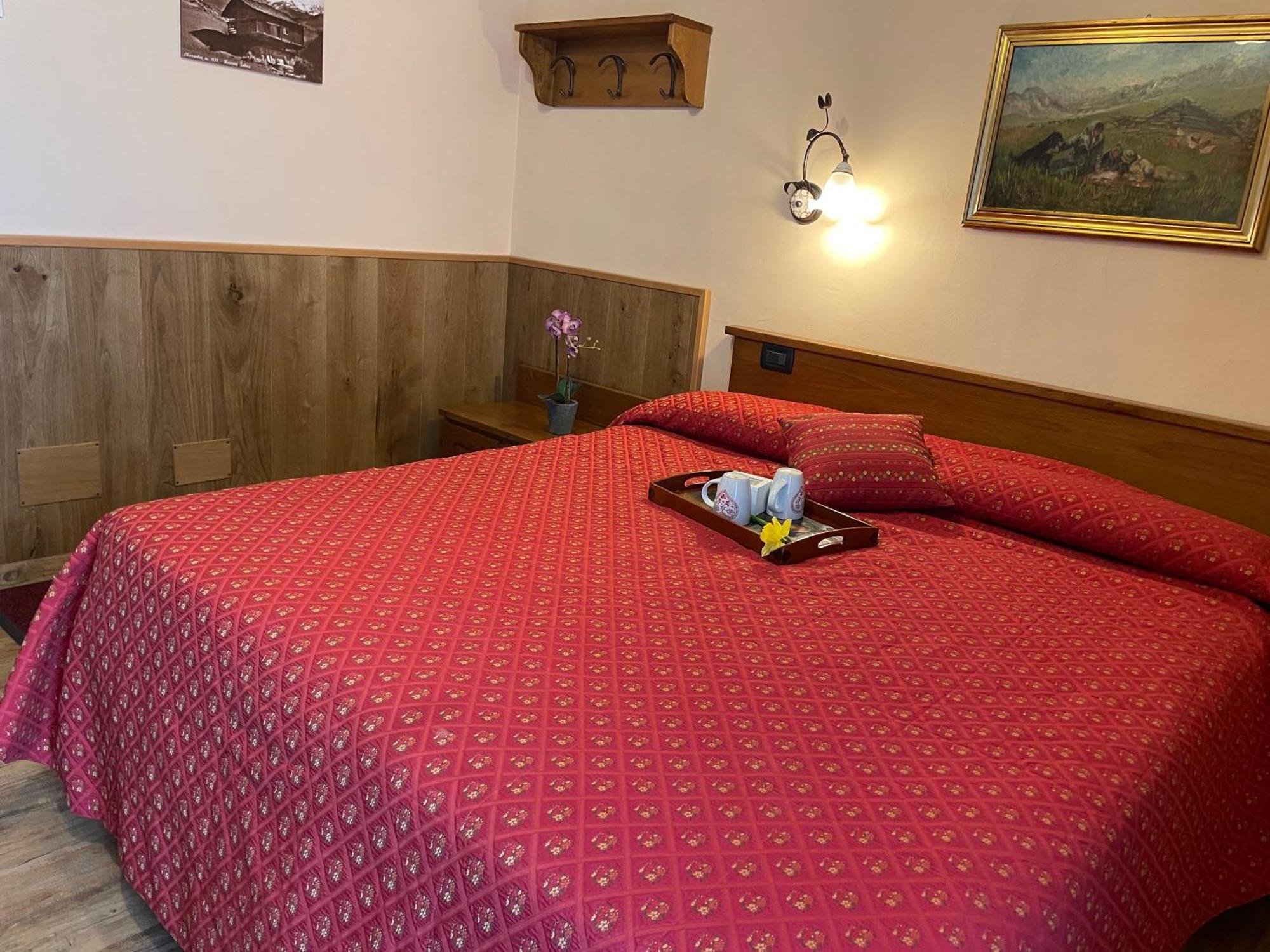 Hotel Le Petit Abri シャンポルク エクステリア 写真