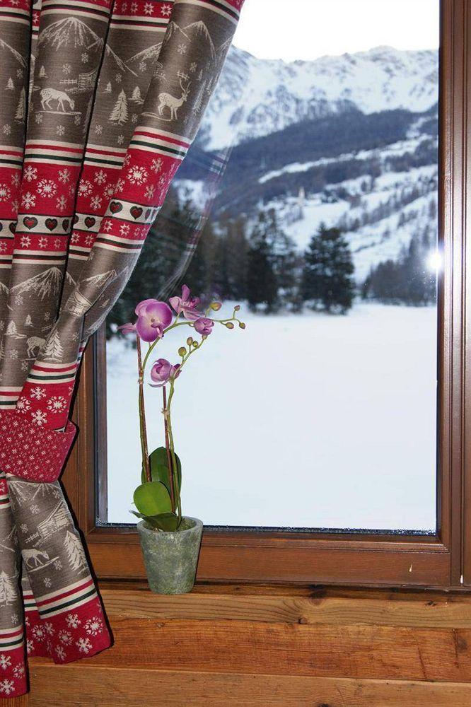 Hotel Le Petit Abri シャンポルク エクステリア 写真
